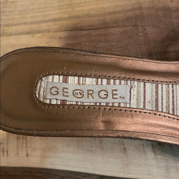 George Women's Metallic Bronze Heels - Picture 3 of 7